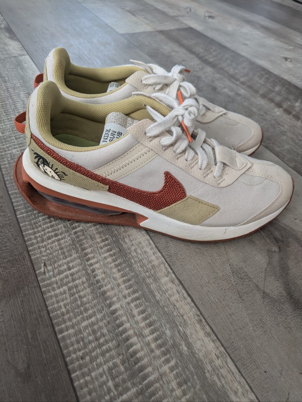 Nike Air Max Pre-Day‎ SE Sun Club Low Top Light Orewood Brown Size 7 DM0037-100